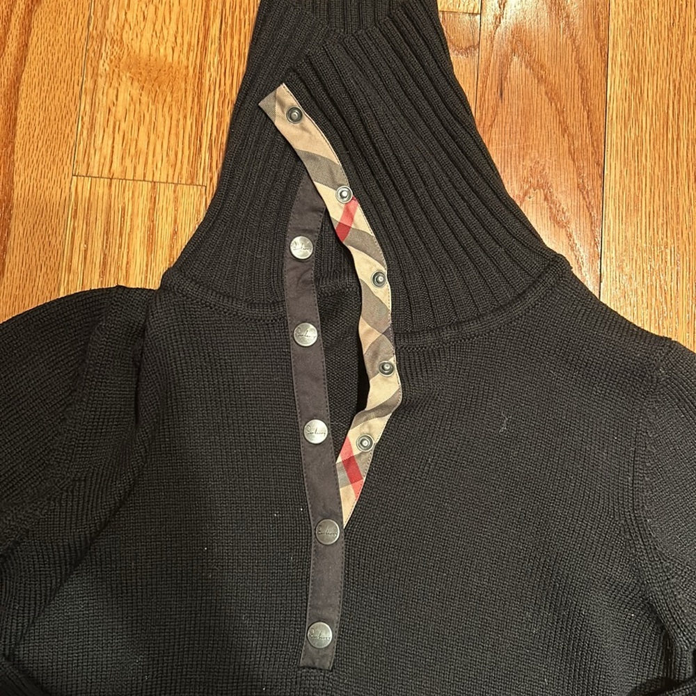 Burberry sweater - Picture 2 of 5